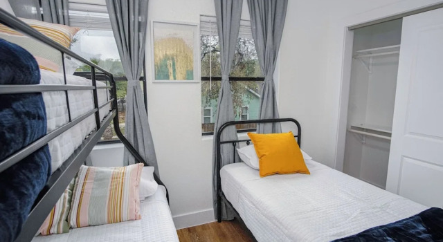 Апартаменты Amazing 3BR 2BA Only 5 Mins From Downtown