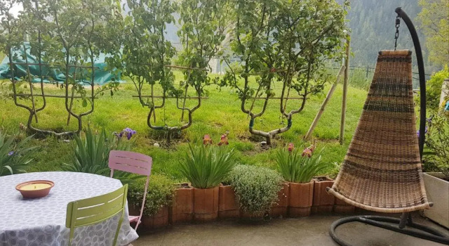 Апартаменты Chaleureux 2 pièces avec terrasse à Seez