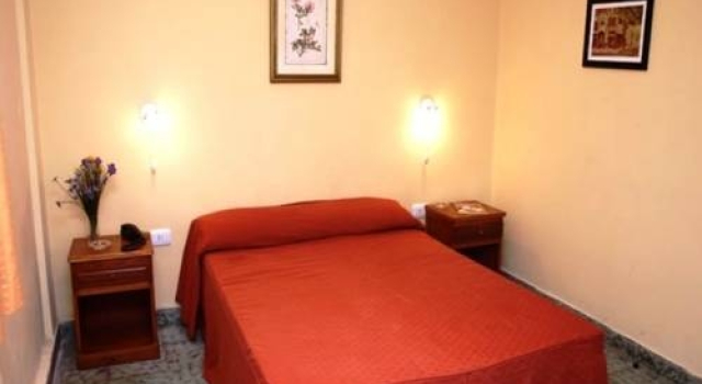 Hotel Plaza Alberdi