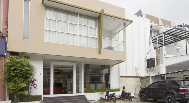 RedDoorz near Universitas Diponegoro