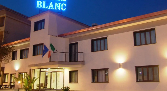 Hotel Blanc