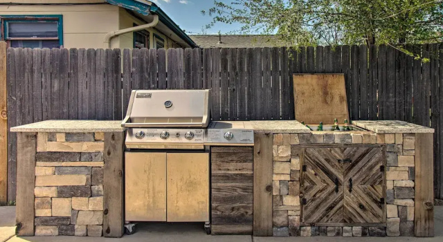 Patio, Grill & Yard: Cozy Denver Abode!, Buchen Sie Ferienhaus Denver Colorado