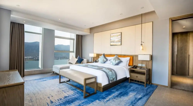 Landison Jinhao Hotel Hangzhou, Rezerwuj Hotel Hotele w Hangzhou z basenem, Basen