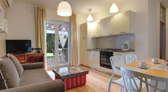Comfortable Apartment With Private Terrace