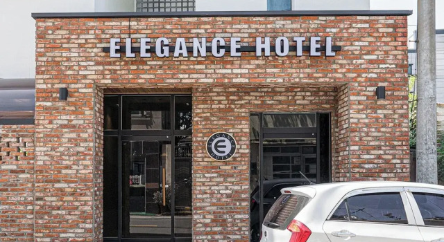 Elegance hotel hwangridan, Забронировать Отель Отели провинции Кёнсан-Пукто с парковкой, Парковка