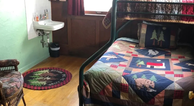 Семейный люкс Hickory House Inn