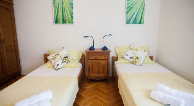 Spring Apartment, Prenota Appartamento Splitska 
