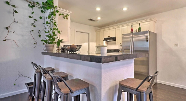 Коттедж Cozy Austin Area Home w/ Yard, 20 Mi to Dtwn!