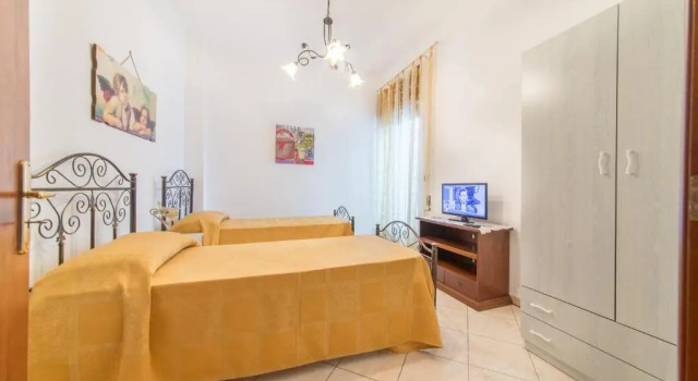 Коттедж с 2 комнатами Salento Sweet Home & Mirea