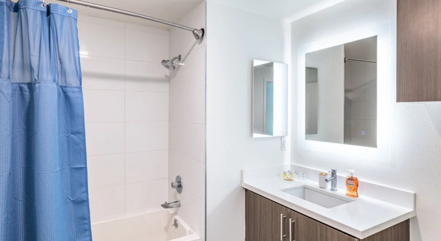 Апартаменты Heaven on Hollywood Furnished Apts - Vine