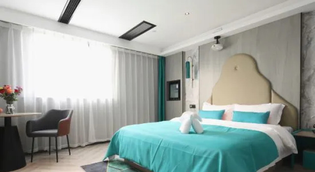 Люкс Deluxe Memory Graceful Hotel (Changzhou Dinosaur City, North High Speed Railway Station)