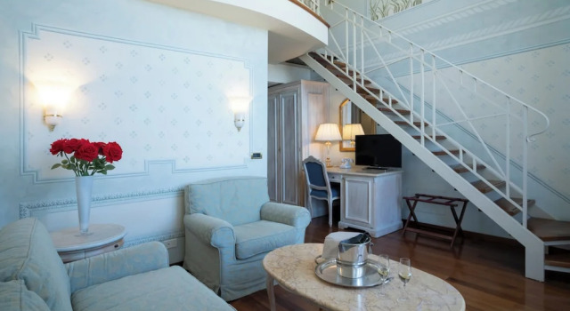 Номер Luxury Suite Hotel Nettuno