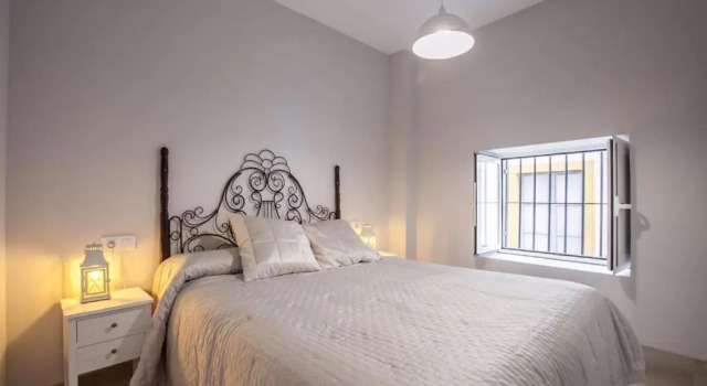 Apartamento Casco Antiguio ↑ Calidades 4 Px 1 Br, Забронировать Апартаменты/квартира Старый город Севилья, рядом с La Torre de Don Fadrique