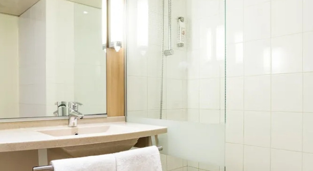 Четырёхместный семейный номер Standard ibis Mulhouse Centre Filature
