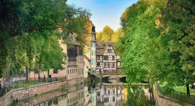 The Little Studio, Book Hotel Strasbourg 