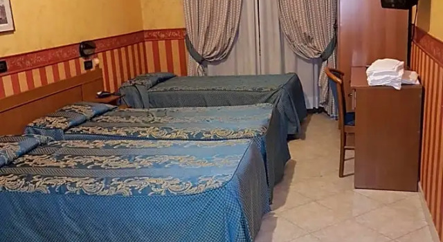 Четырёхместный номер Hotel Demetra Capitolina