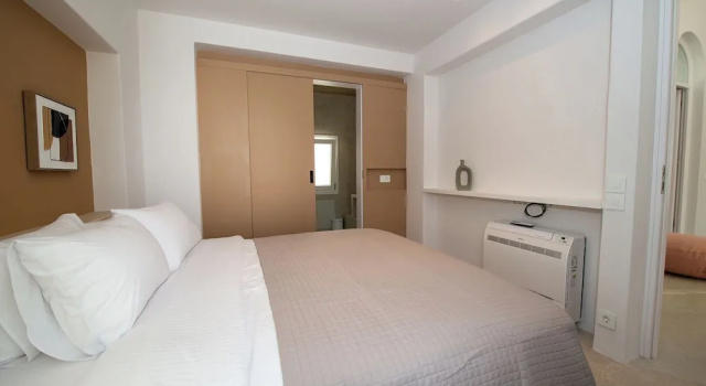Люкс Deluxe с балконом Atria Suites