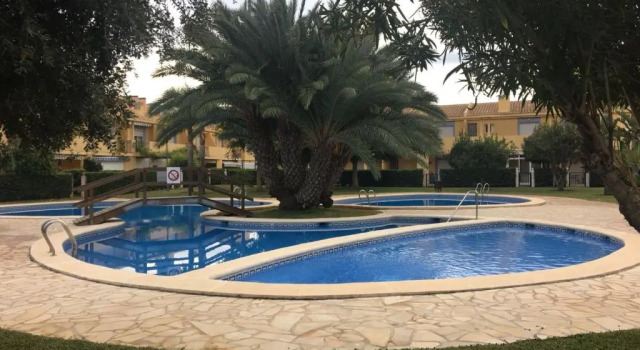 Коттедж Bungalow en Denia (Jardines de Denia II)