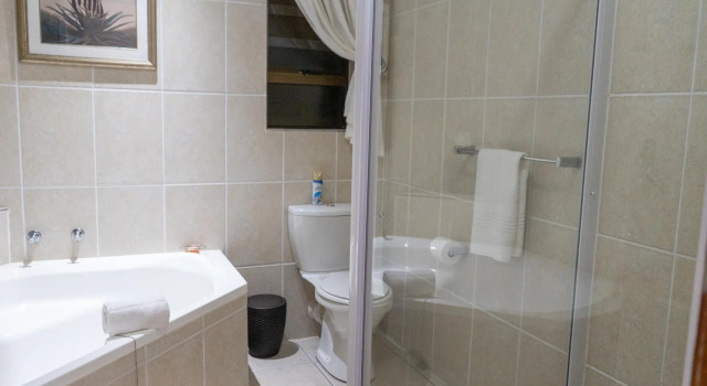 Семейный номер Superior Bar-t-nique Guest House