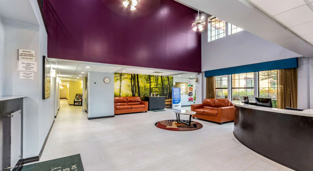 Quality Suites I-44, Book Hotel Tulsa Oklahoma