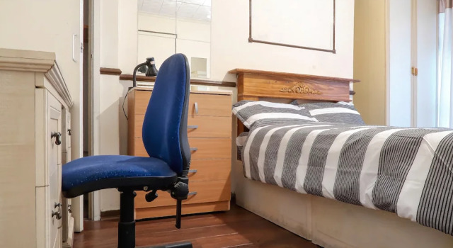 Broxbourne House - Deluxe Room