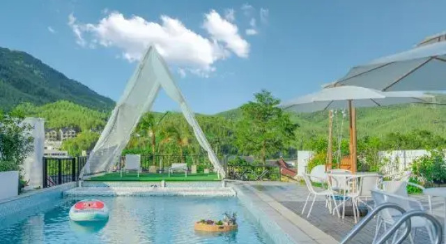 Maitian Starisle Streaming Pool Designer Stay (Yun Shang Grassland Resort Hotel)