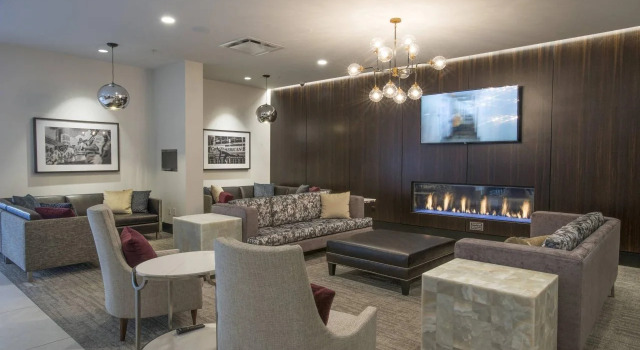 Residence Inn by Marriott Cincinnati Midtown/Rookwood, Varaa Hotelli Hotellit Cincinnati aamiaisella, Aamiainen