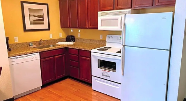 Люкс Bridgeway Suites Houston Iah North
