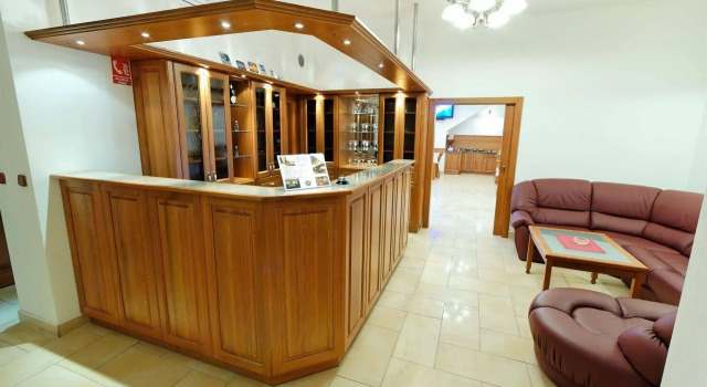 Hotel Pegas Brno, Забронировать Отель Отели Брно с парковкой, рядом с Главный вокзал Брно, Парковка