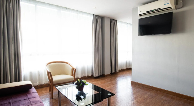 Двухместный полулюкс CBD Hotel Suratthani