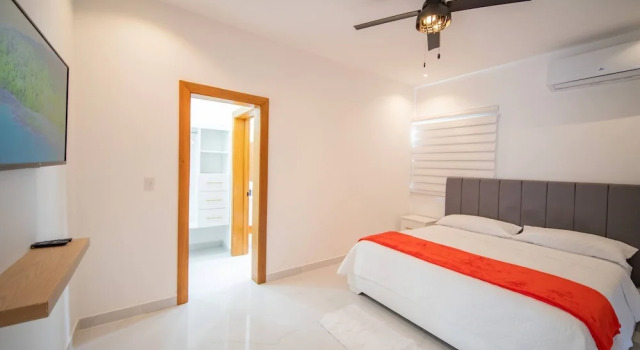 First Class 4br King Size Villa In Sosua Town!