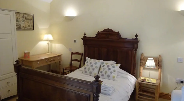 The Old Farmhouse, Book Bed and Breakfast 3-stjernede hoteller i Merseyside, 3*