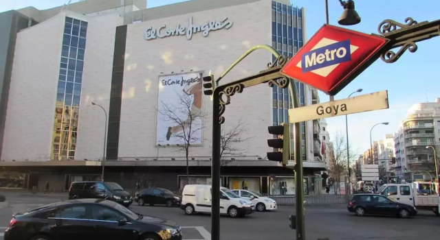 Retiro VI, Забронировать Отель Отели Мадрида с парковкой, рядом с Церковь Св. Мануэля и Св. Бенедикта, Парковка