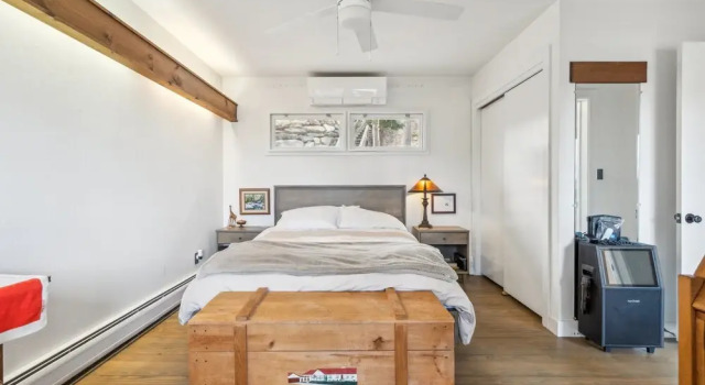 Коттедж Serene Architect-designed Vermont Chalet 4 Bedroom Home