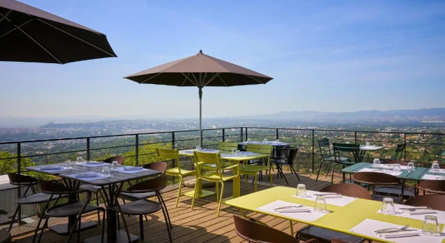 Апартаменты LErmitage Hôtel Cuisine-À-Manger