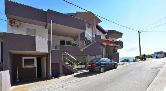 Rene - Seaview & Parking Space - A1