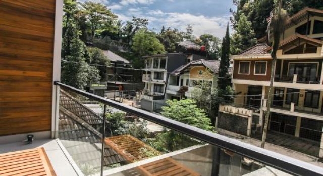 The Banyu House 3, Rezervasyon Otel Bandung Kidul Bandung