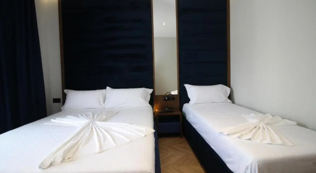 Трёхместный номер Standard с балконом Dukas Boutique Hotel