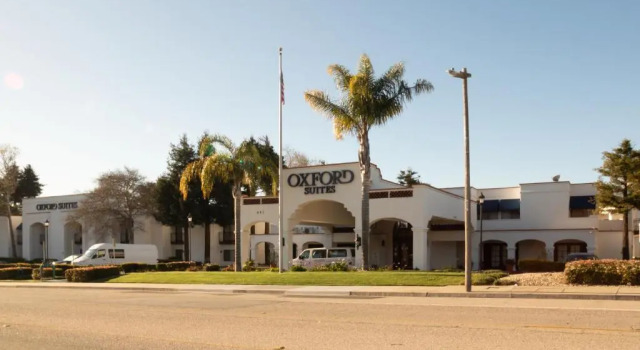 Oxford Suites Pismo Beach, Забронировать Отель Пизмо-Бич Pismo Beach and Vicinity, рядом с Парк Рамона-Гарден