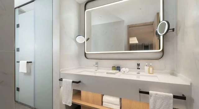 Люкс Holiday Inn Jinan Daming Lake by IHG