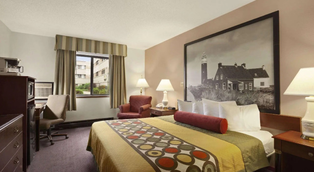 Двухместный номер Standard Super 8 by Wyndham Milwaukee Airport