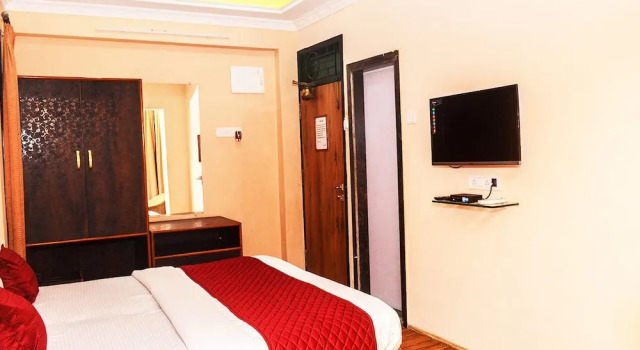 Номер Standard Hotel Subhash