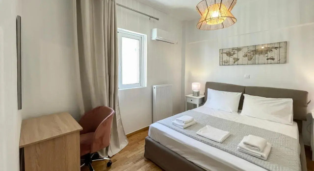 Filis Spacious 105sqm apt in Viktoria