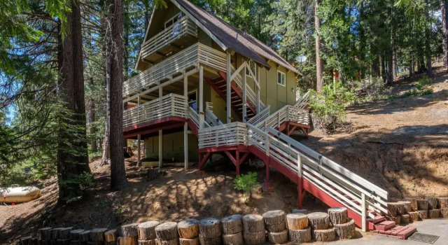 Апартаменты Yosemite Hideaway Vacation Rentals