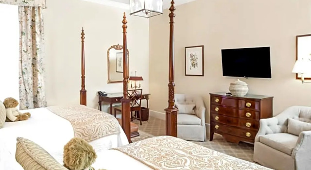 Четырёхместный номер Deluxe Planters Inn - Charleston