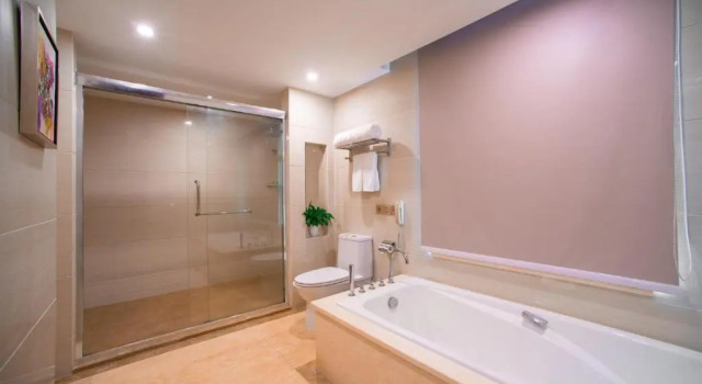 Люкс Deluxe Guangzhou Jin Wan Li Business Hotel
