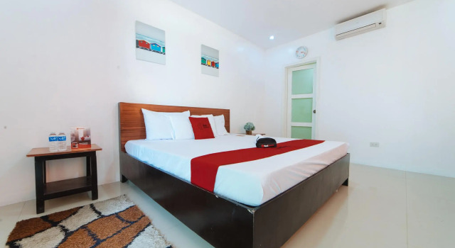 RedDoorz Plus @ La Estreas Antipolo Rizal, Забронировать Отель  