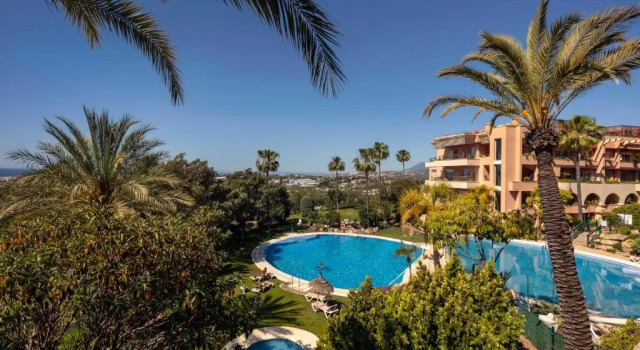 Апартаменты Stunning 2 bedroom apartment Magna Marbella RDR259