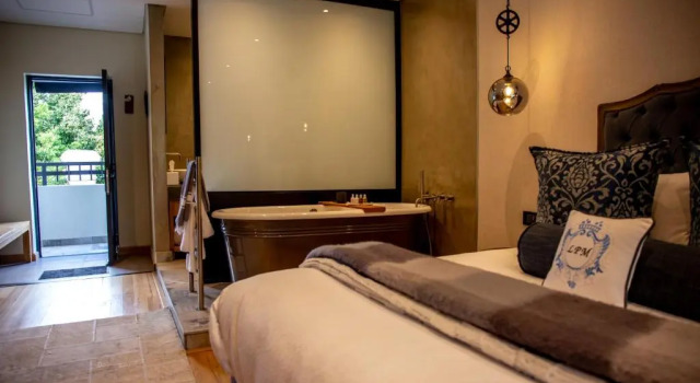 Люкс Le Petit Manoir Boutique Hotel
