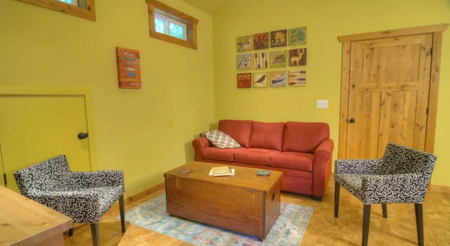 Fish Lake Loft - One Bedroom Cabin with Hot Tub, Забронировать Отель Отели Leavenworth Ski 3 звезды, 3*